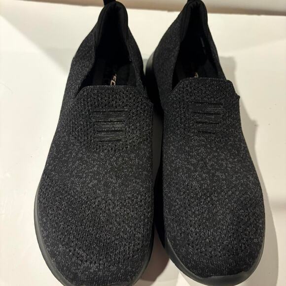 Black skechers air cooled memory foam slip ins - Picture 3 of 7